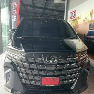 toyota alphrad 40 ปี 2026